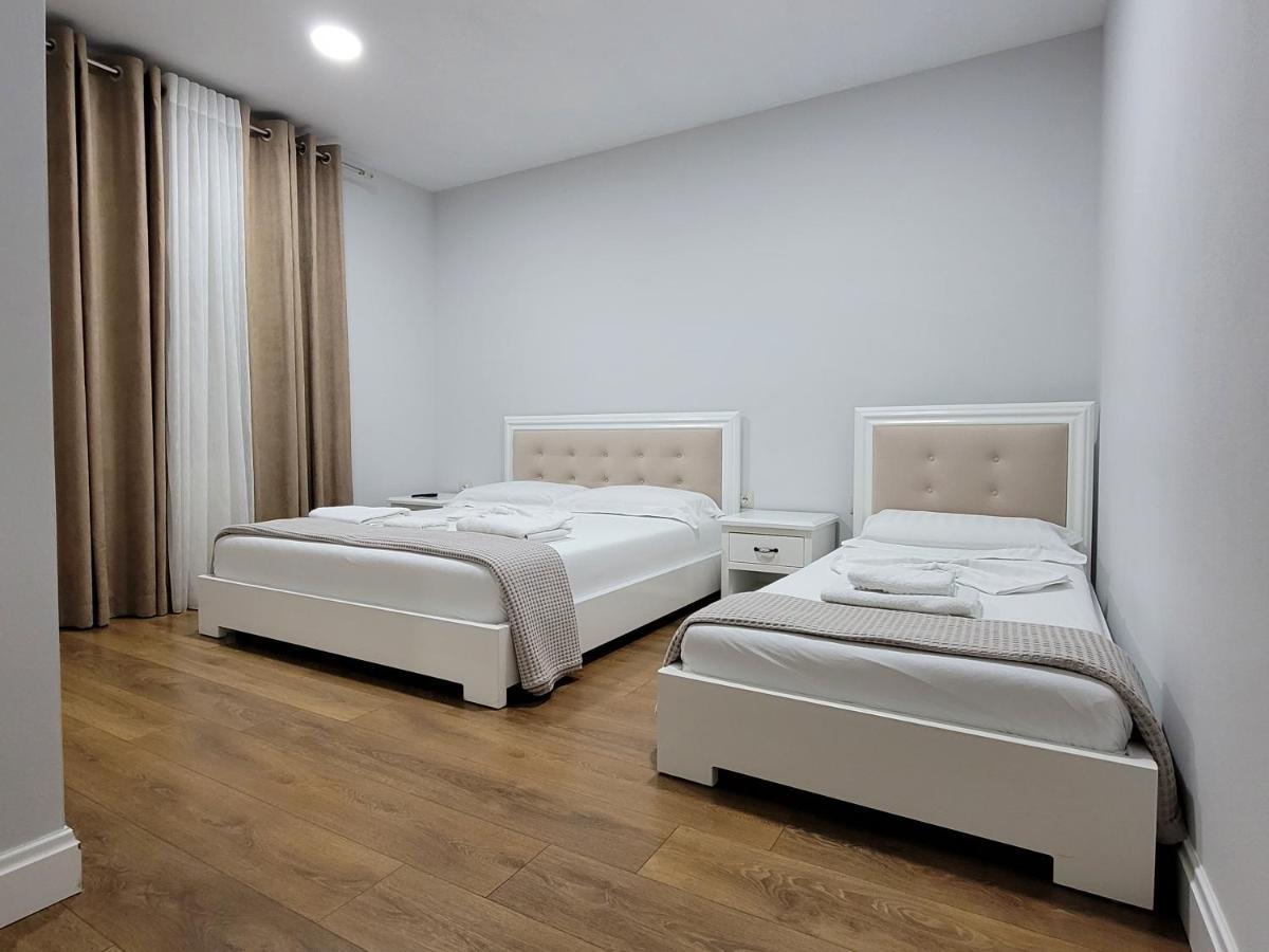 Hotel Taverna Zisi Erseke Exteriér fotografie
