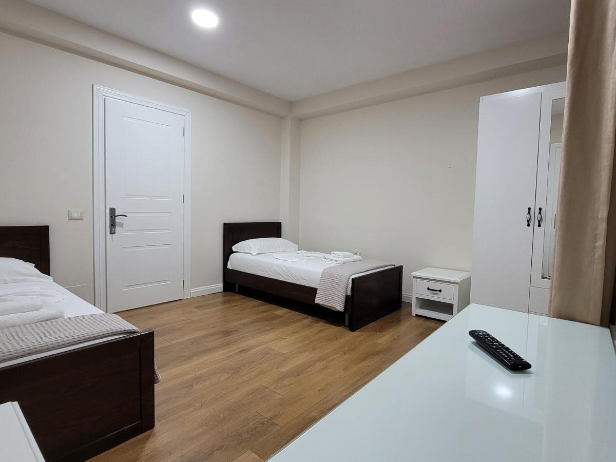 Hotel Taverna Zisi Erseke Exteriér fotografie