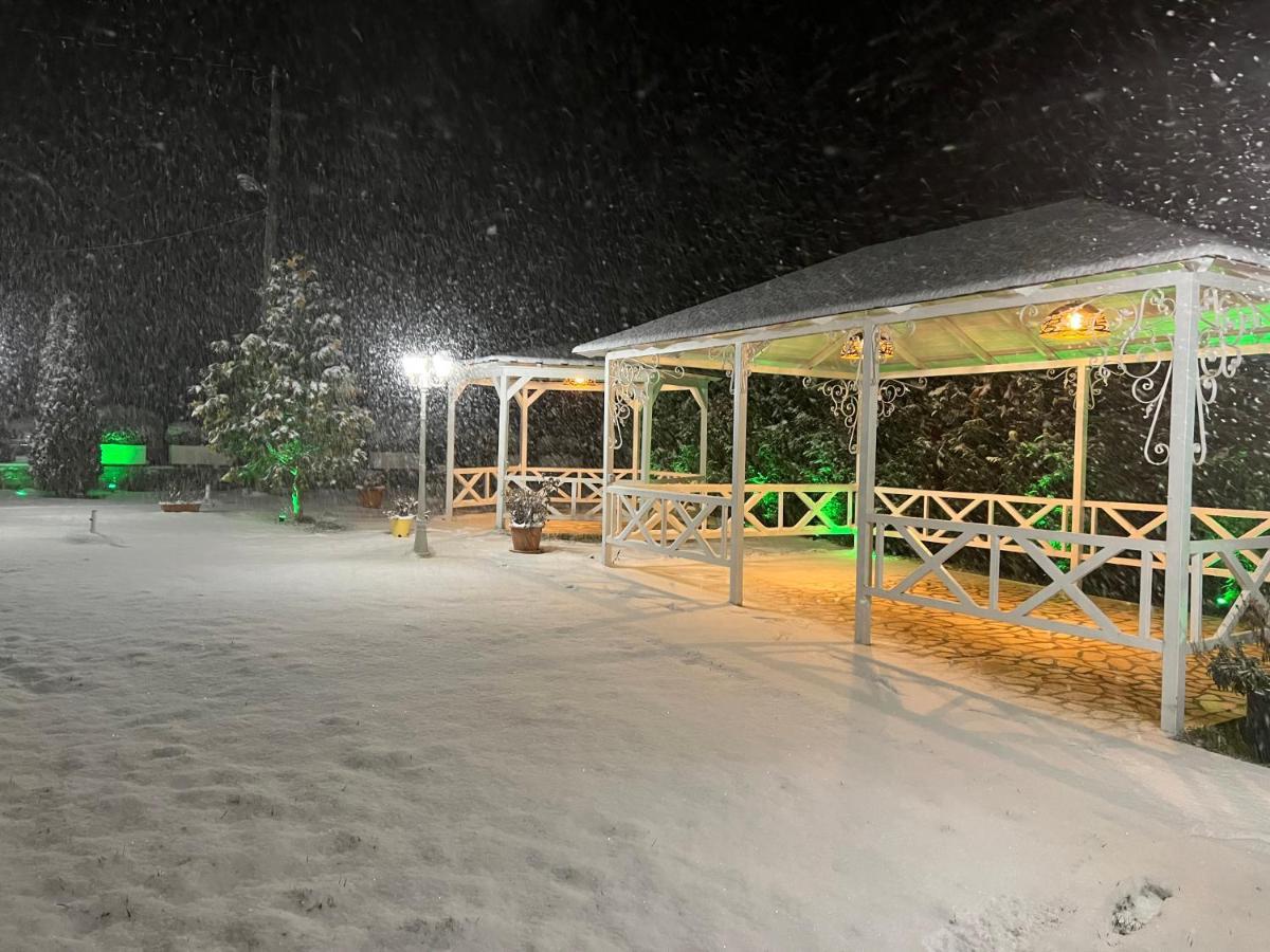 Hotel Taverna Zisi Erseke Exteriér fotografie